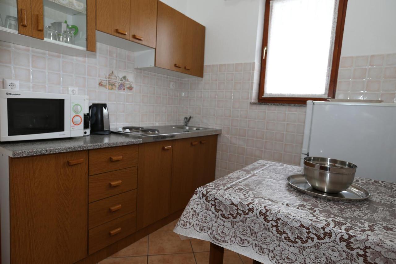 Apartments Nada Baška Екстериор снимка