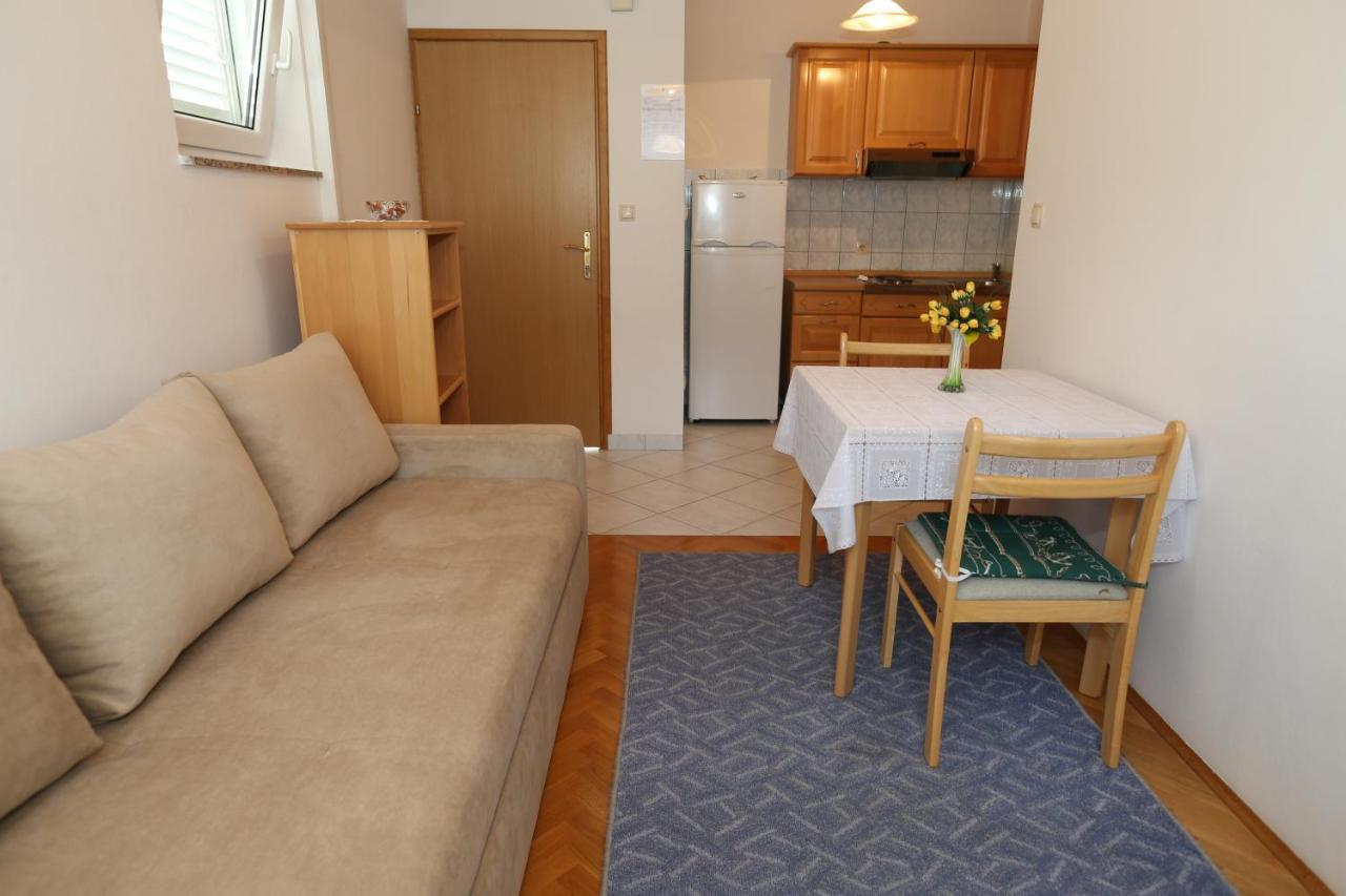 Apartments Nada Baška Екстериор снимка