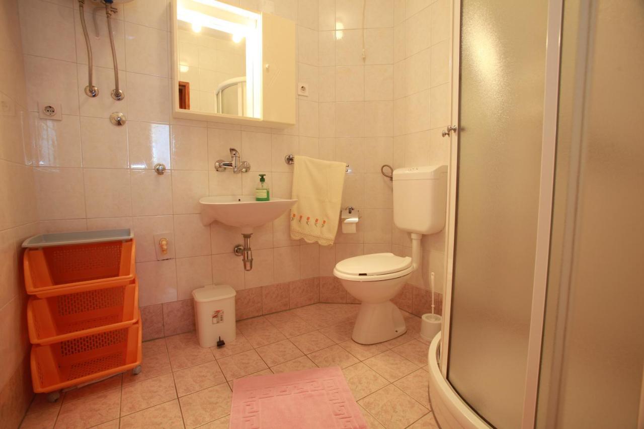 Apartments Nada Baška Екстериор снимка