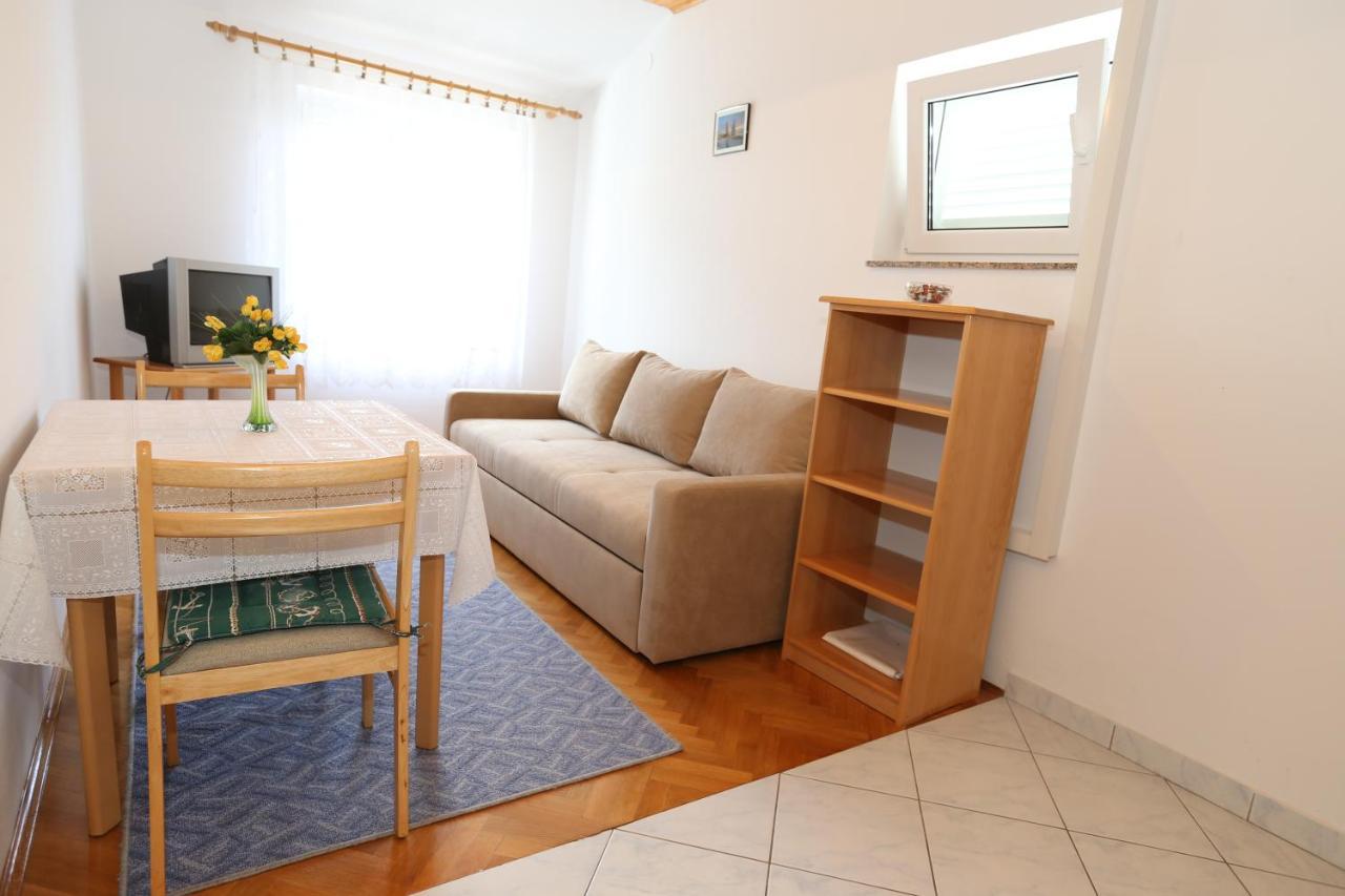 Apartments Nada Baška Екстериор снимка